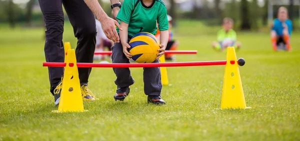 队报：替塞门约，伯恩茅斯可能从马赛签下安热尔-戈梅斯